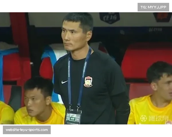 邵佳一坦言终极梦想是执教国足呼吁年轻球员在留洋机会面前勇敢选择